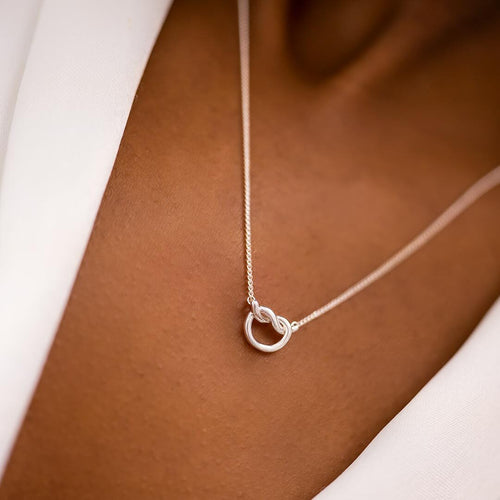 Elegante Infinity Knoop Ketting – Gepersonaliseerd Sieraad Cadeau voor Vrouwen